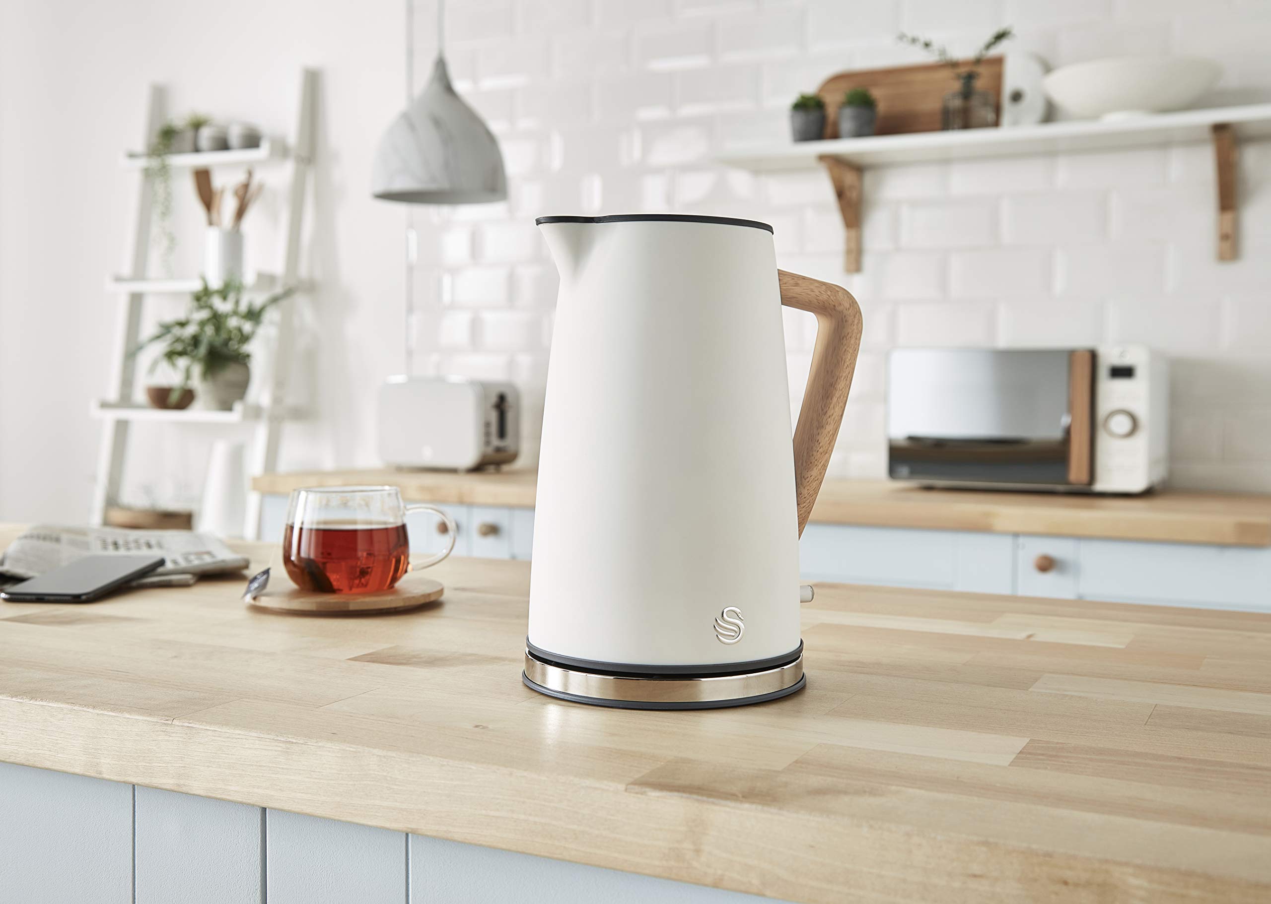 Swan Nordic Cordless Kettle White 1.7L سوان غلاية كهربائية لاسلكية من نورديك - ابيض 1.7 لتر Swan Nordic Cordless Kettle White 1.7L سوان غلاية كهربائية لاسلكية من نورديك - ابيض 1.7 لتر